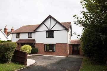 Solent Peek, a lovely three bedroom house in Totland Bay