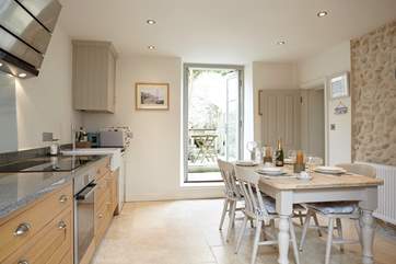 Cook up your favourite treats in the well-equipped kitchen then, to avoid arguments over washing up, put the dishes in the dishwasher!