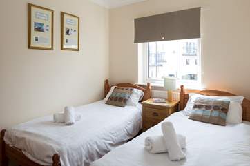 The twin room.