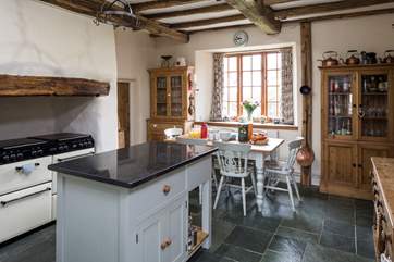 Gorgeous kitchen. Equipped with everything you could possibly need.