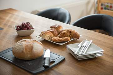 Enjoy leisurely breakfasts while on holiday.
