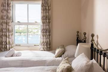 Relax in bed with a morning cup of tea and watch the boats out on the water.