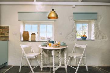 At mealtimes, you can take in more of those countryside views.
