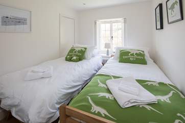 The truckle bed made up as two single 3ft beds, both with fully sprung mattresses.