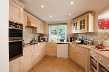 Everything you could possibly need in the well equipped kitchen