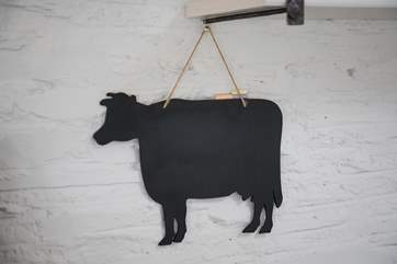 A nod to the surrounding farm land, where the owner keeps and breeds Red Devon Cattle.