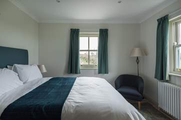 Bedroom 5 has a king-size (5') bed.