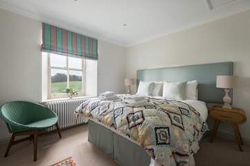 Bedroom 3 has 'zip and link' beds (5' double or 2'6'' singles).