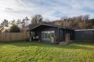 The fully enclosed garden feels very private.