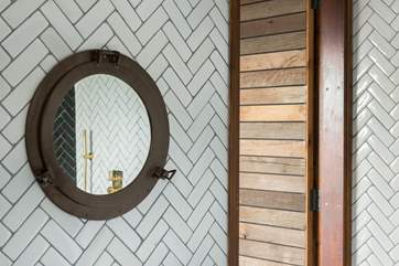 Mirror mirror on the wall!