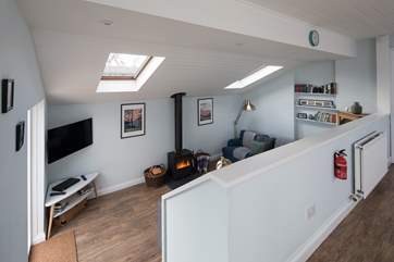 The open plan layout makes it easy to spend some real 'quality time' together.