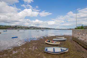 The estuary is a stone’s throw away from Glenside House.