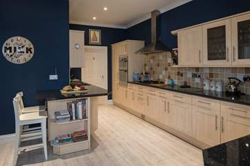 The exceptionally well-equipped kitchen holds everything you could require for catering for 14 guests.