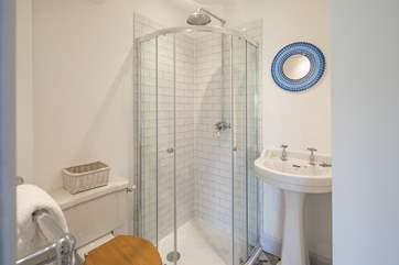 En suite to bedroom 4.