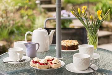 Afternoon tea is served!