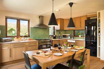 Serving up meals will be a doddle whether inside at the dining-table or outside in the garden.