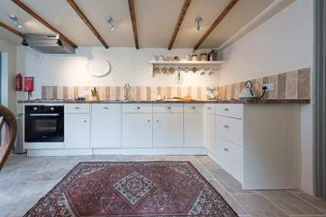 The modern kitchen has plenty of space for cooking up a holiday treat - maybe a local fish dish, landed on the quayside just minutes away?