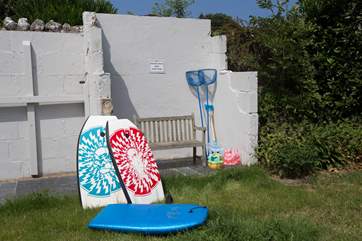 There is a useful outbuilding where you will find body boards and toys for the beach to borrow.