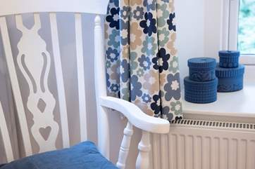 Pretty furnishings.