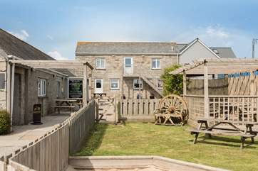 Wheal Dream restaurant is on site and can even offer takeaway meals.