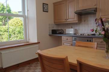 The kitchen/dining-room.