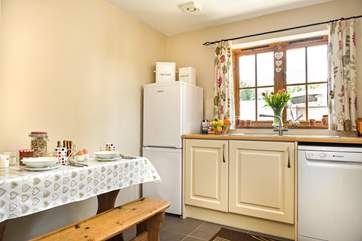 The kitchen overlooks the courtyard.