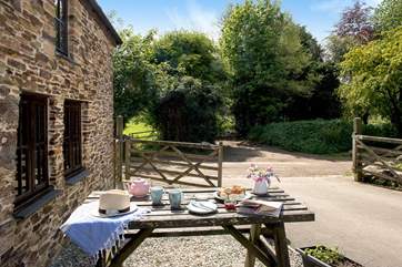 There's a little terrace area where you can enjoy your meals al fresco.