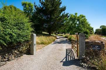 The entrance to An Skiber.