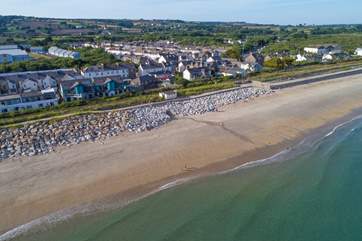 Sea, beach, railway and Castle View, the first blue property on the left of the photo.