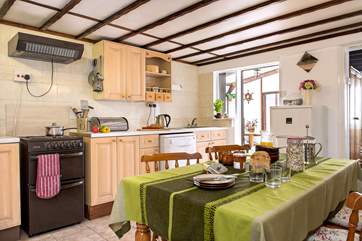 The kitchen/dining-room.