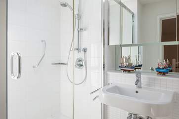 On the first floor you also have a WC with a large shower cubicle.