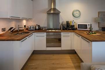Fully equipped kitchen, perfect for whipping up a feast.