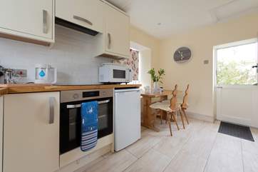 The kitchen/dining-room.