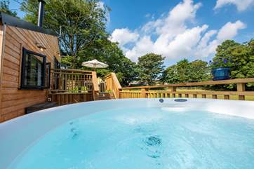 Hot tub bliss at Barney's Cabin.