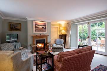 There is a Jetmaster open fire for those cooler evenings.