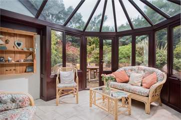 There is plently of space to relax at Barvanjack.