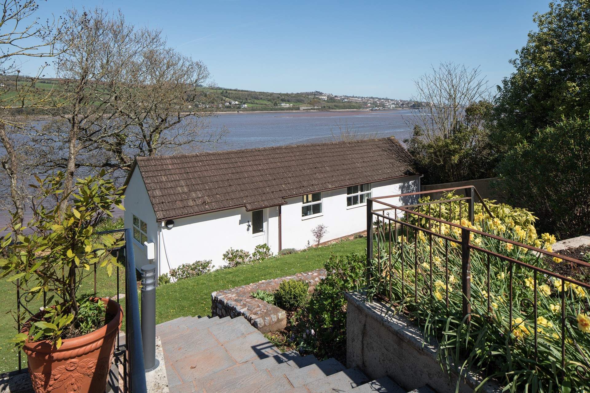 Cliff Top Cottage, Holiday Cottage Description - Classic Cottages