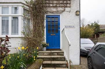 This delightful semi-detached family home is just a 10 minute walk to the beach at Beer.