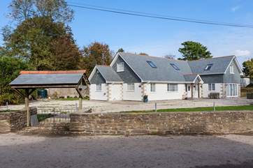 Squirrel's Wood is a super detached house and has plenty of parking.