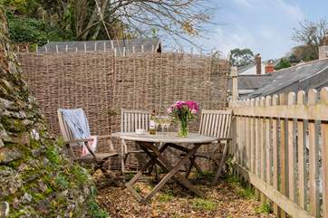 Plenty of space to enjoy a glass of wine, make sure you take the bottle so you don't have to tackle the steps!