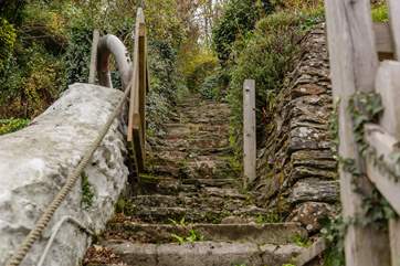 Steep steps lead up to the terrace, please take care.
