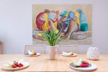 Entertaining here will be a delight while spending some quality time with the ones you love most.