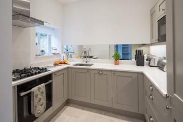 The well-equipped kitchen.