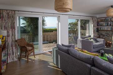 This lovely house allows you to feel the sea breeze and enjoy the fresh sea air from the comfort of the living-room.