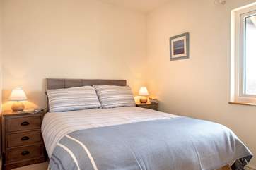 The cosy bedroom.