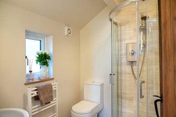 The shower-room.