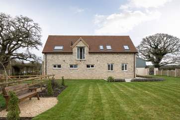Meadows Barn is a brand new reverse-level barn, built on the site of former stables, in the tranquil village of Halstock.