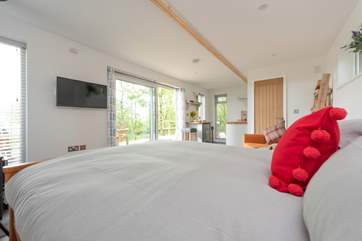 Jump in the comfy king-size bed after a day out and about exploring this lovely area.