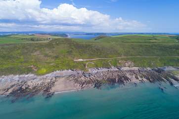 Perched high on the cliff, above stunning Whitsand Bay with no near neighbours and reached only by foot, this is second to none.