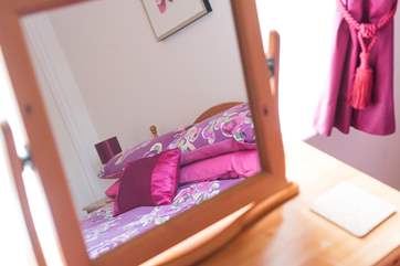 Cotton bed linen and comfortable mattresses ensure a good night's sleep.